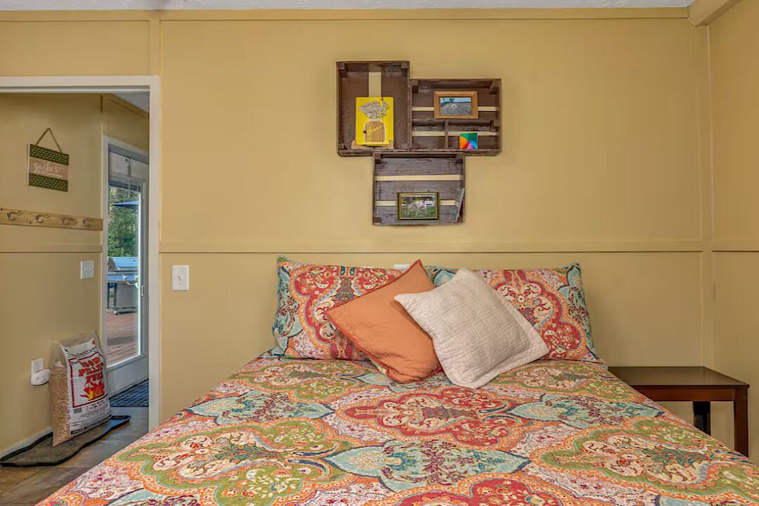 Photo of Bedroom in Oakhurst