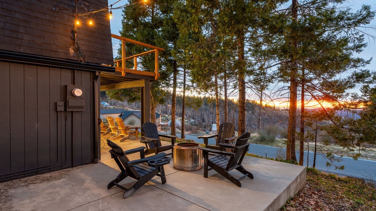 Photo of Patio Balcony in Dogwood Mountain