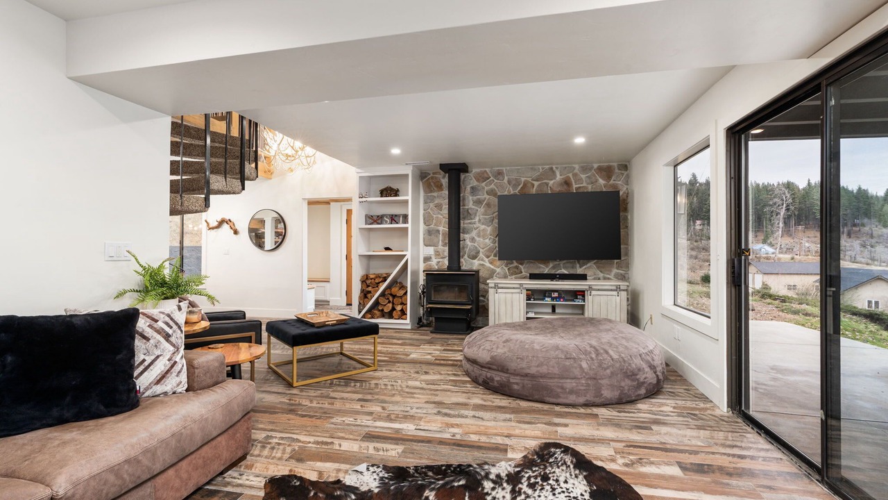 Photo of Livingroom in Dogwood Mountain