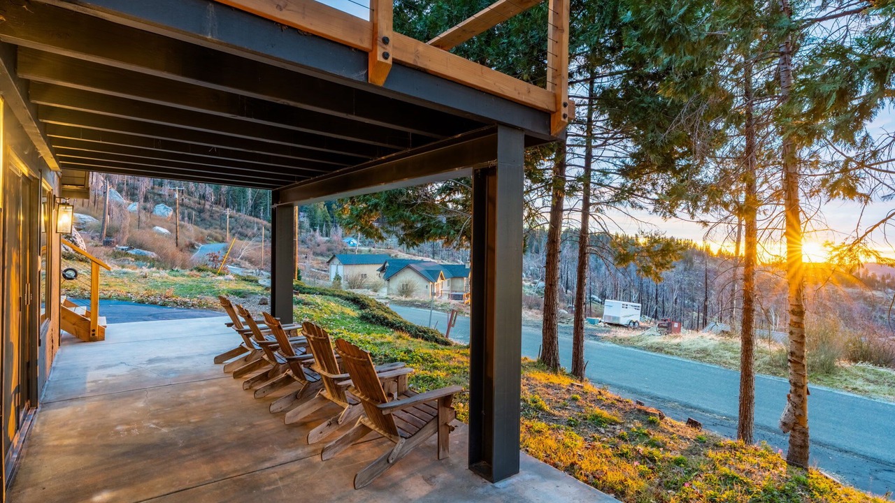 Photo of Patio Balcony in Dogwood Mountain