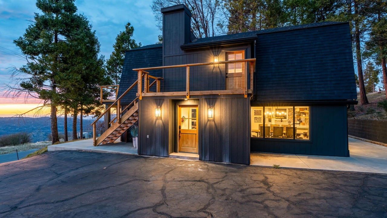 Photo of Outdoor in Dogwood Mountain