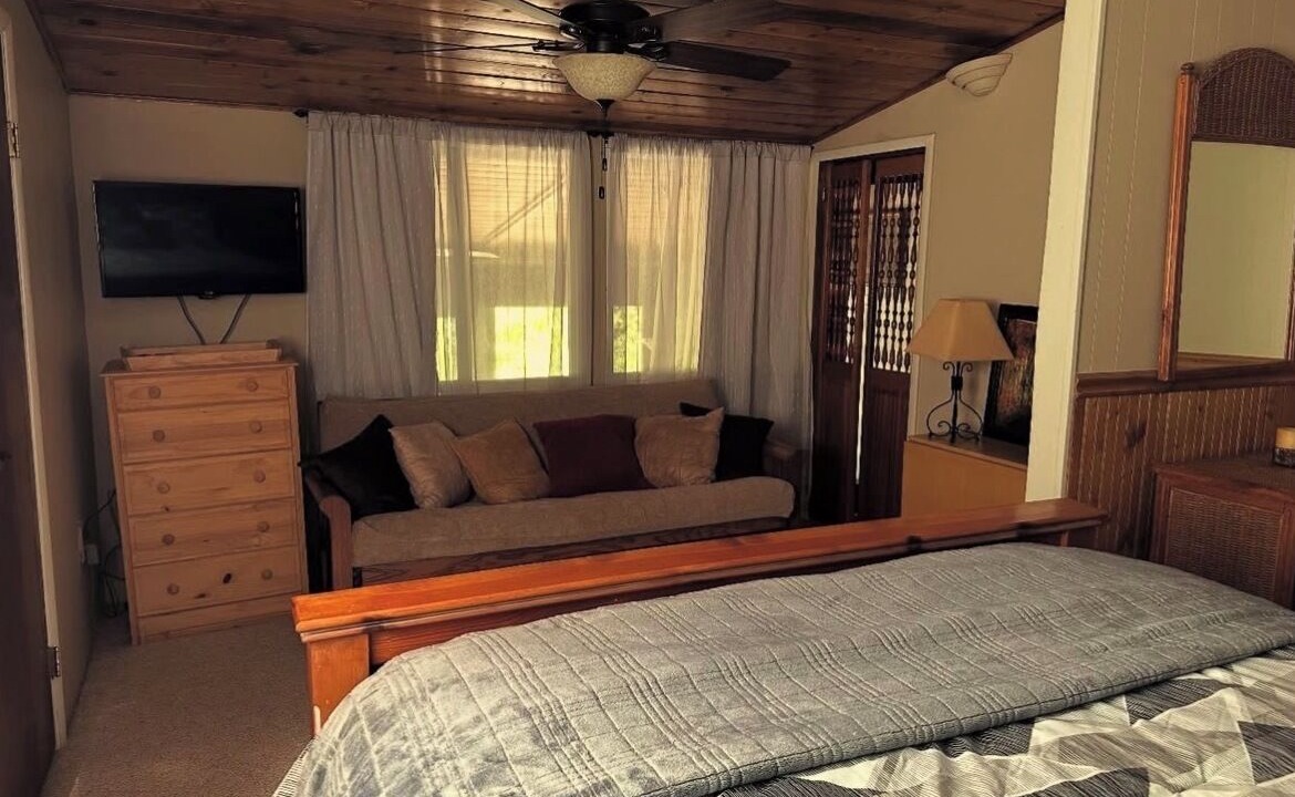 Photo of Bedroom in Oakhurst