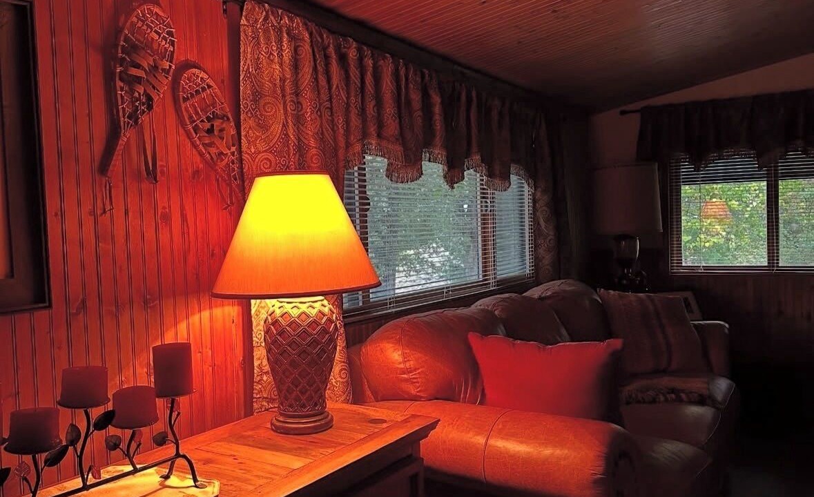 Photo of Livingroom in Oakhurst