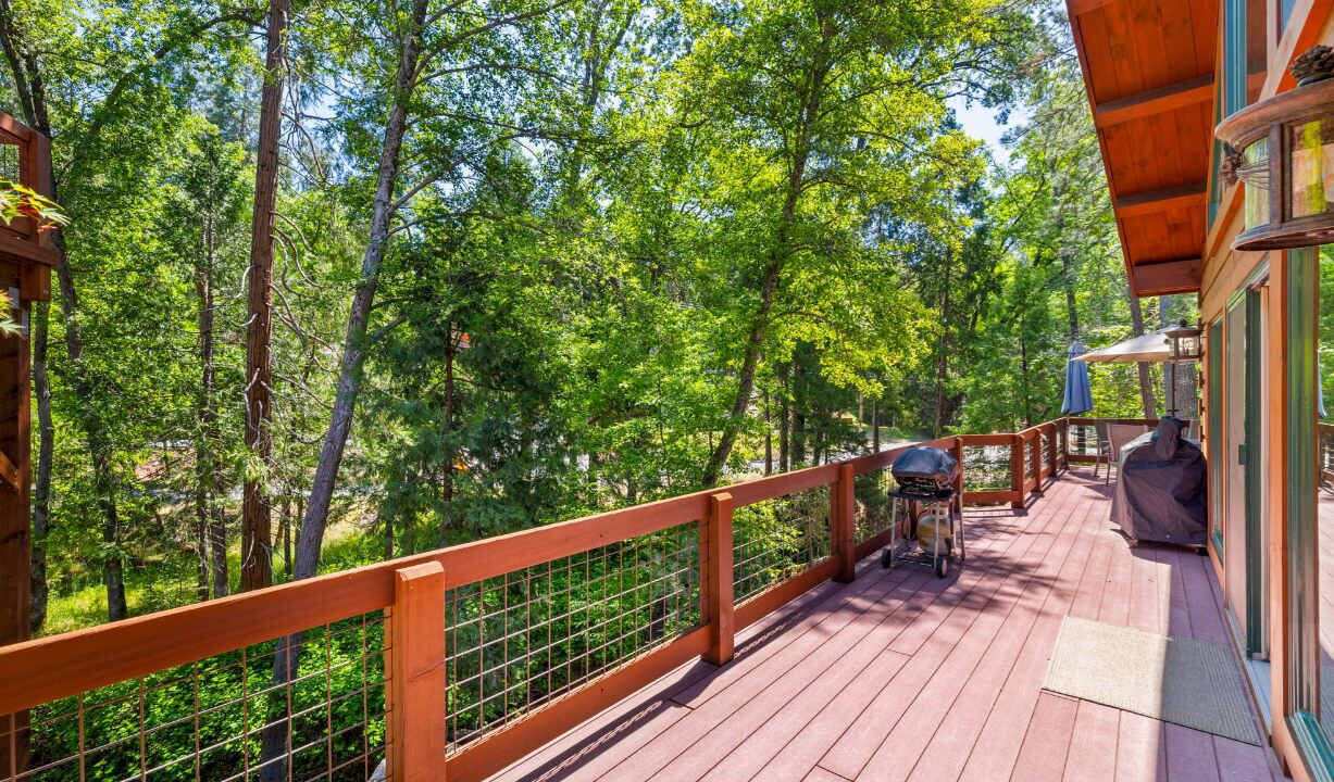 Photo of Patio Balcony in Mono Vista