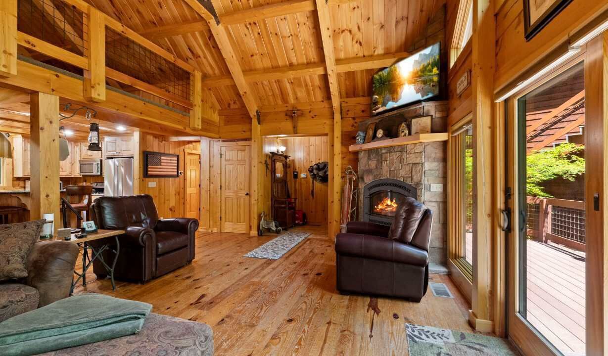 Photo of Livingroom in Mono Vista