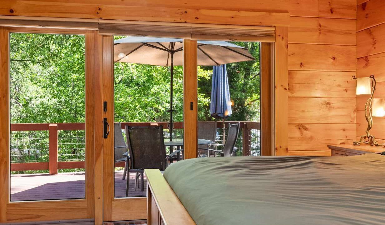 Photo of Bedroom in Mono Vista