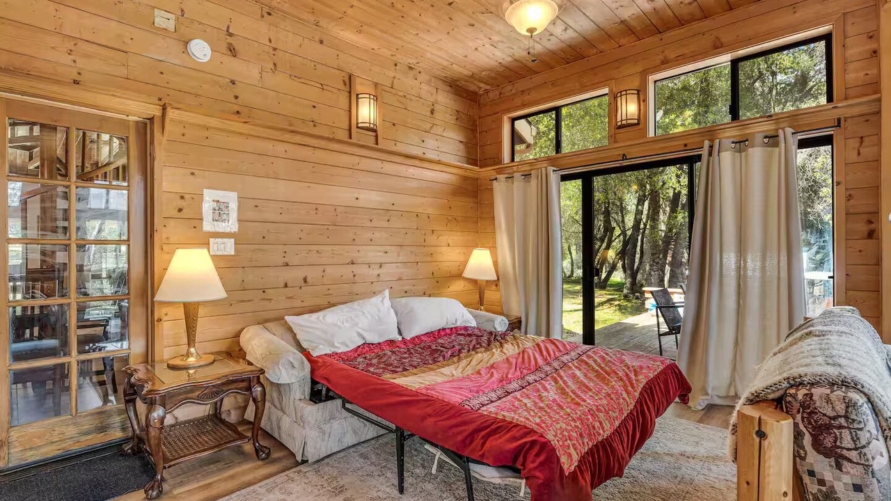 Photo of Bedroom in Oakhurst