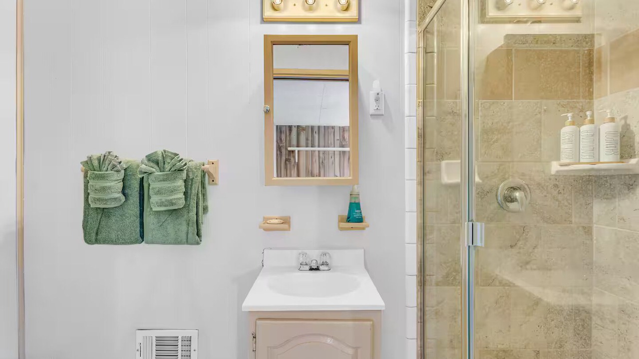 Photo of Bathroom in Oakhurst