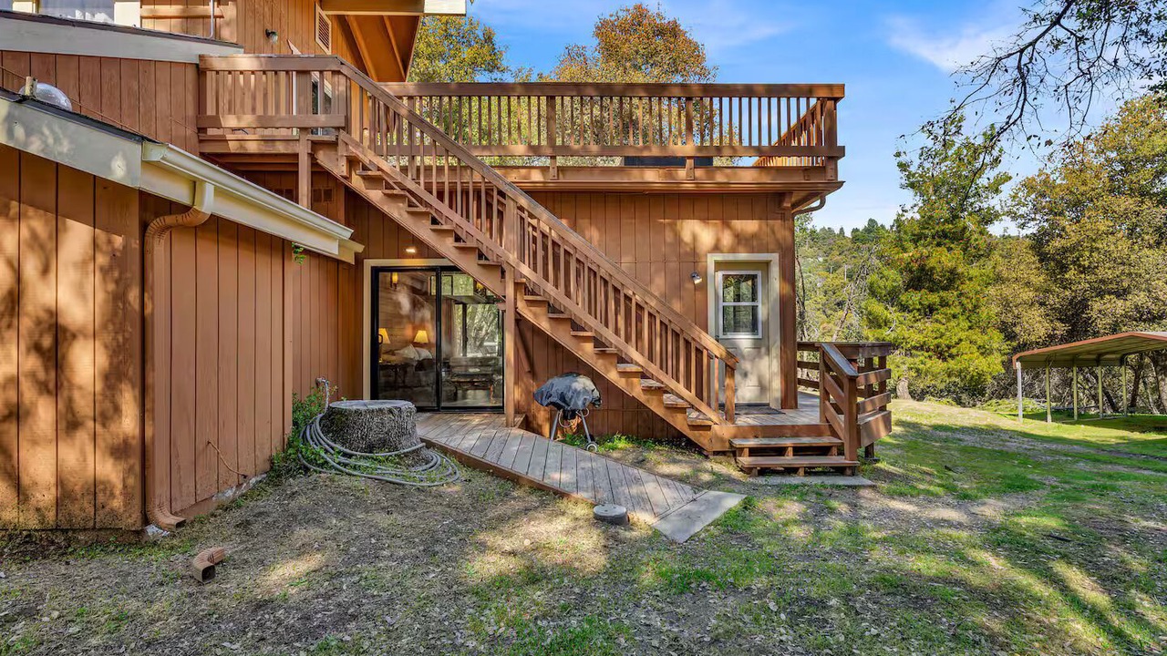 Photo of Outdoor in Oakhurst