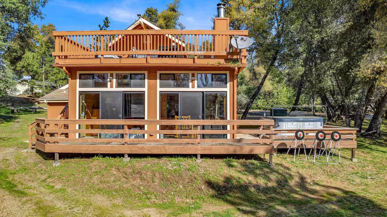 Photo of Outdoor in Oakhurst
