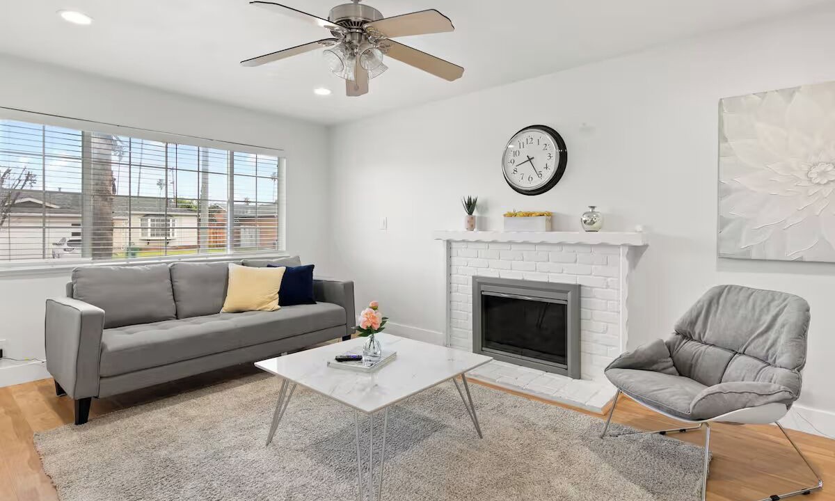 Photo of Livingroom in Fremont