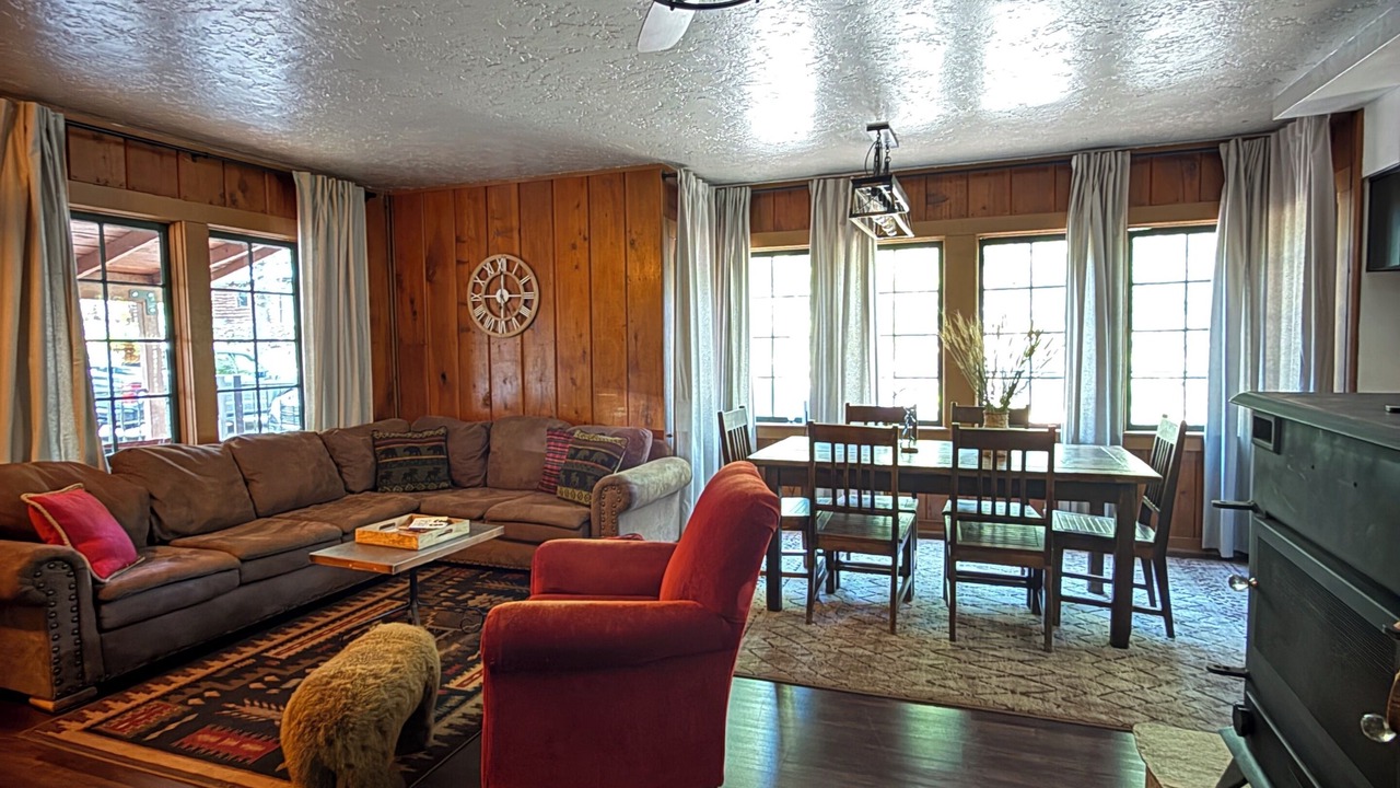 Photo of Livingroom in Greenville