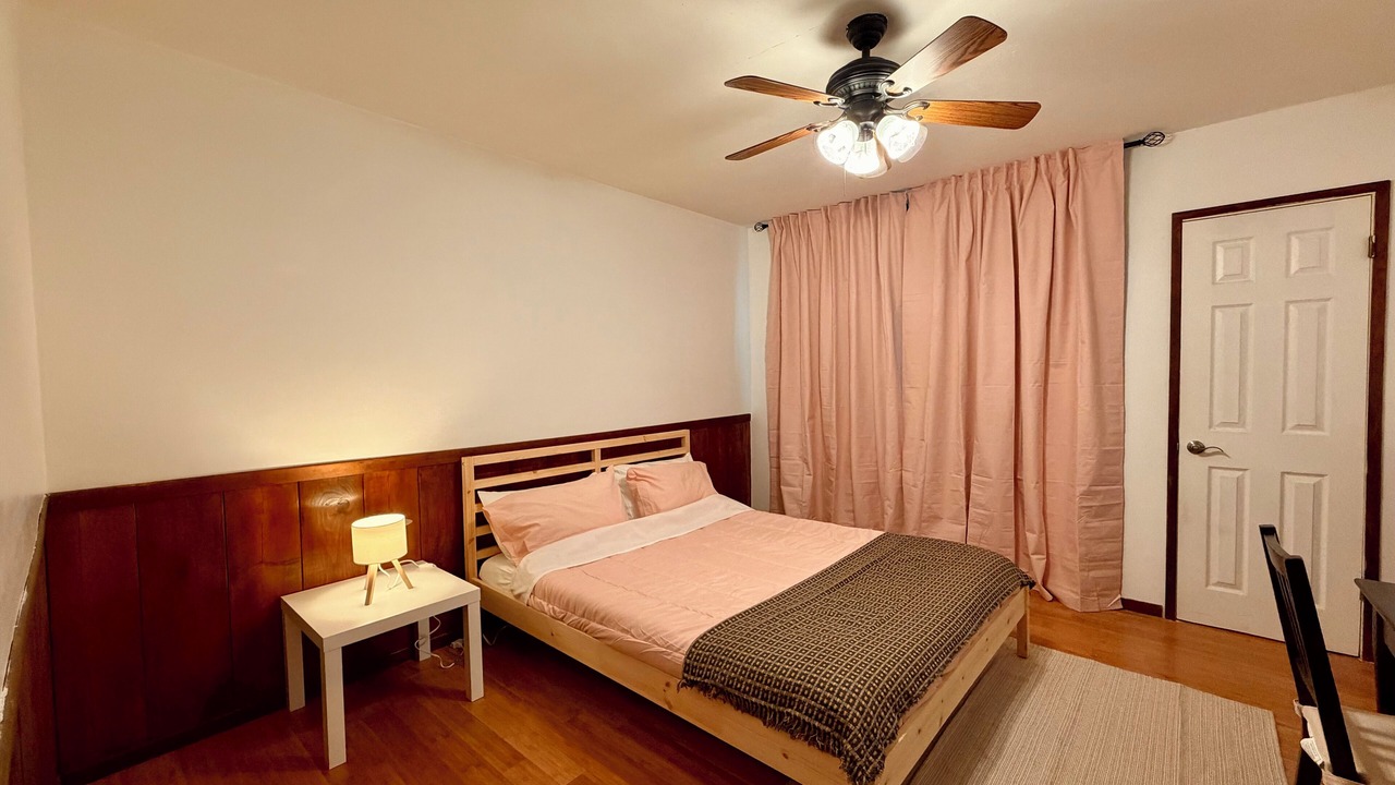 Photo of Bedroom in Granada Hills South