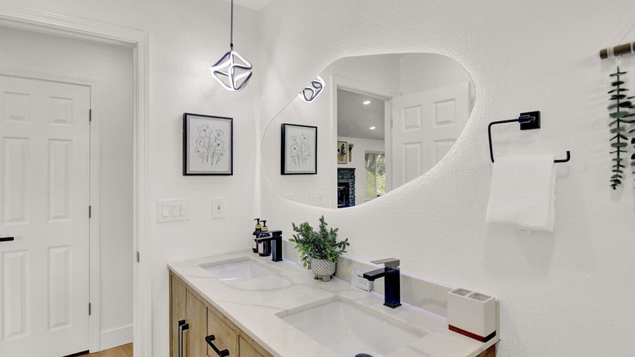 Photo of Bathroom in Oakhurst