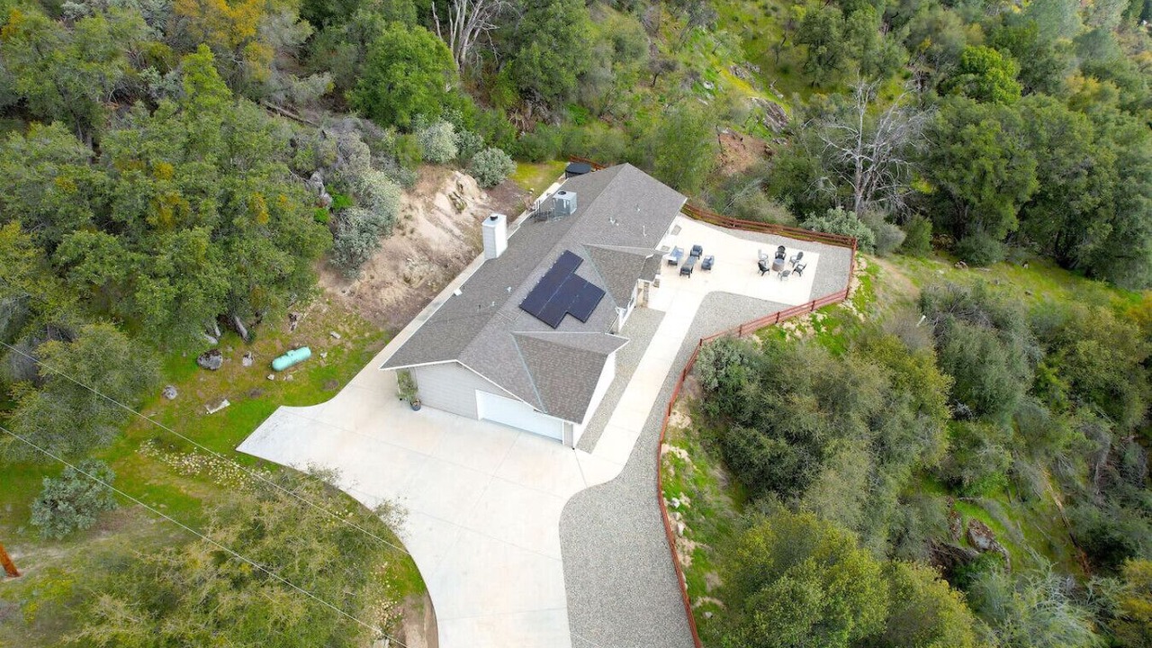 Photo of Outdoor in Oakhurst