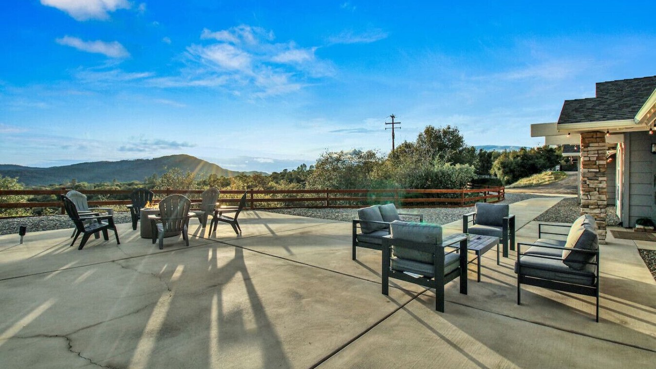 Photo of Outdoor in Oakhurst