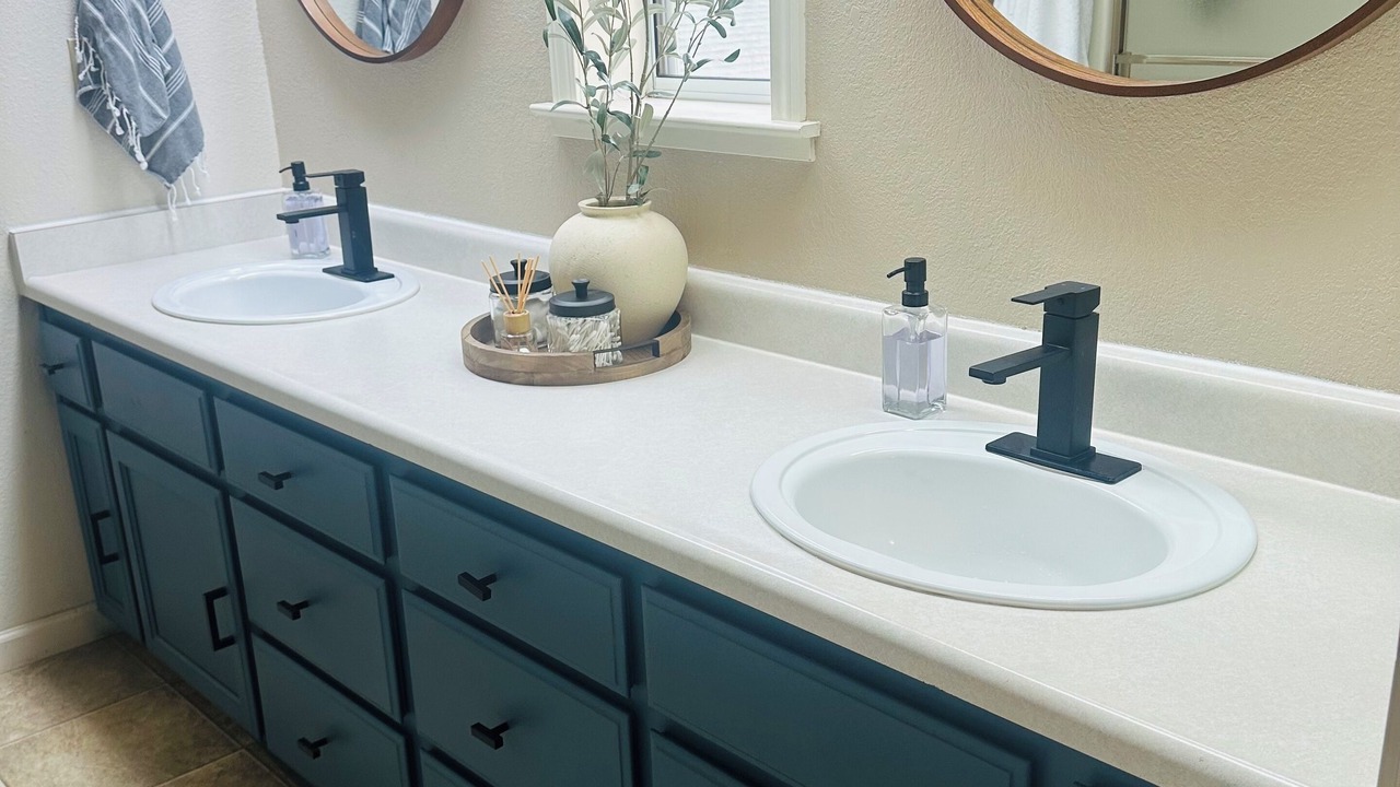 Photo of Bathroom in Groveland