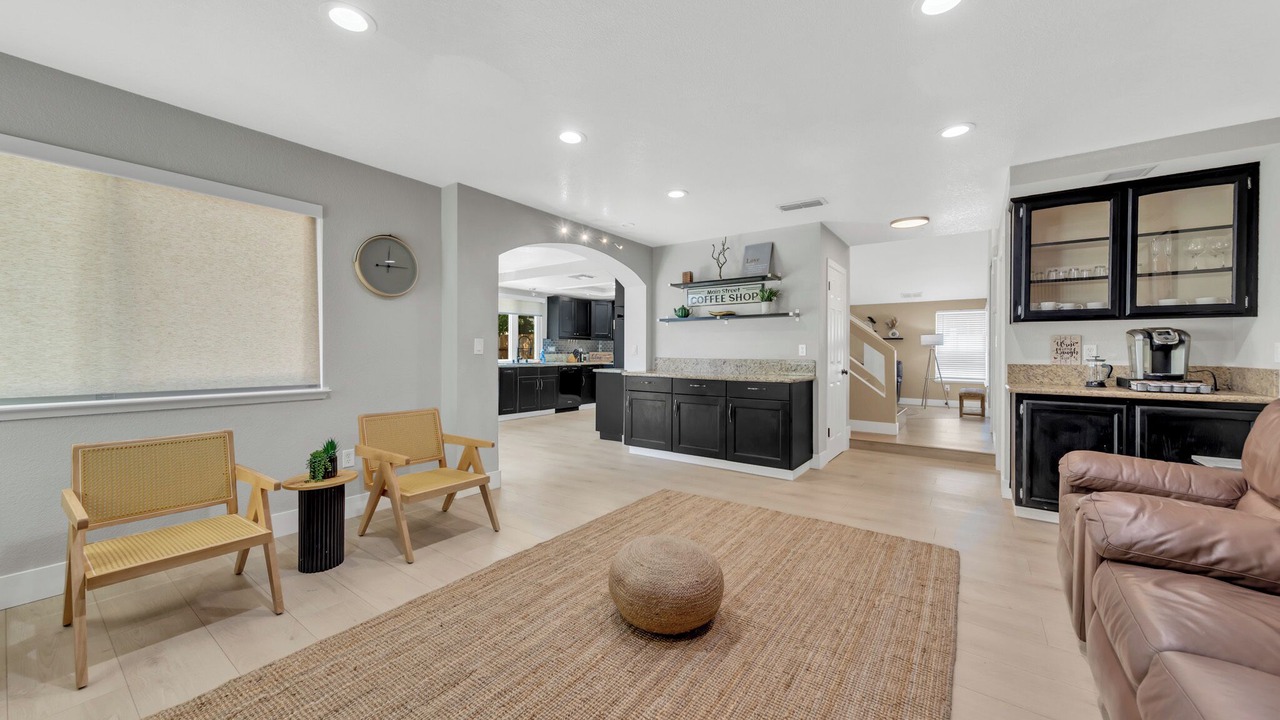 Photo of Livingroom in Sacramento