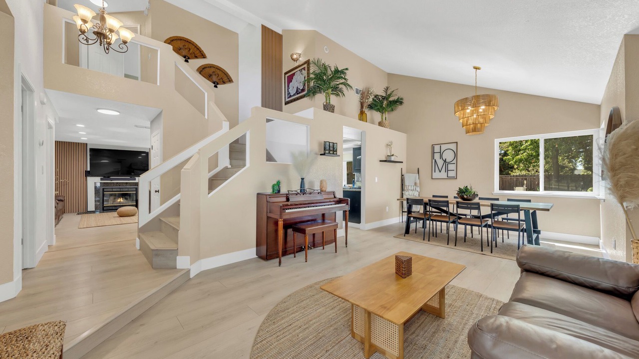 Photo of Livingroom in Sacramento