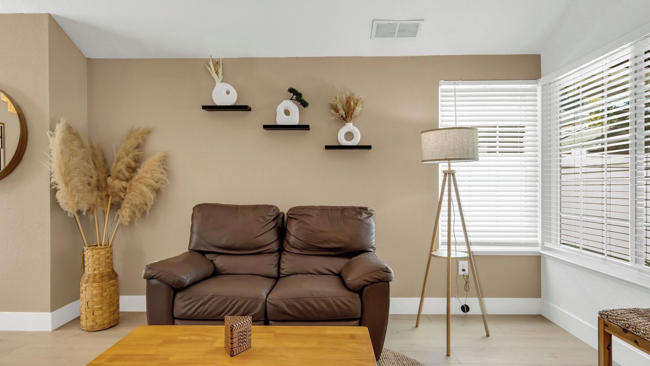 Photo of Livingroom in Sacramento
