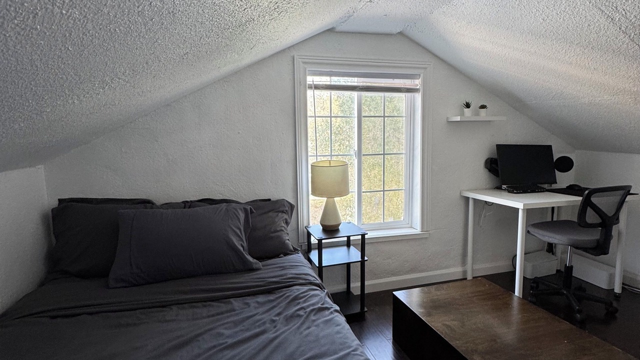 Photo of Bedroom in Monte Sereno