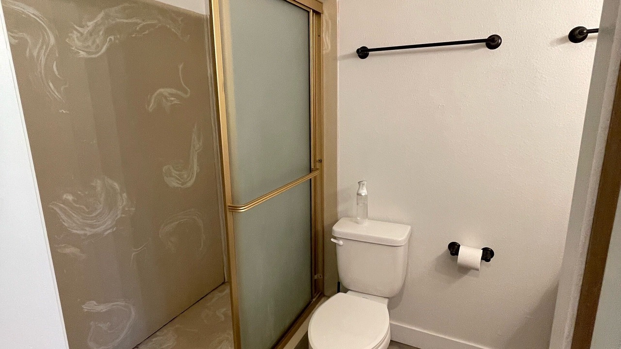 Photo of Bathroom in Oak Shores