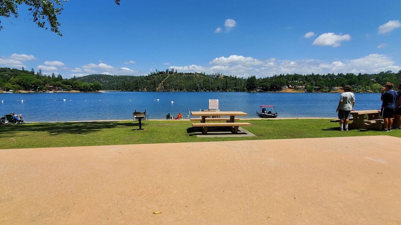 Photo of Outdoor in Groveland