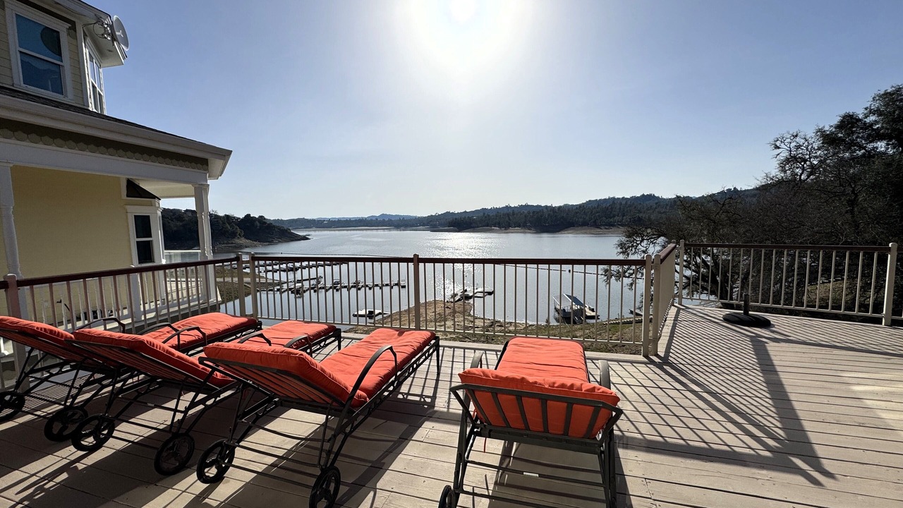 Photo of Patio Balcony in Oak Shores