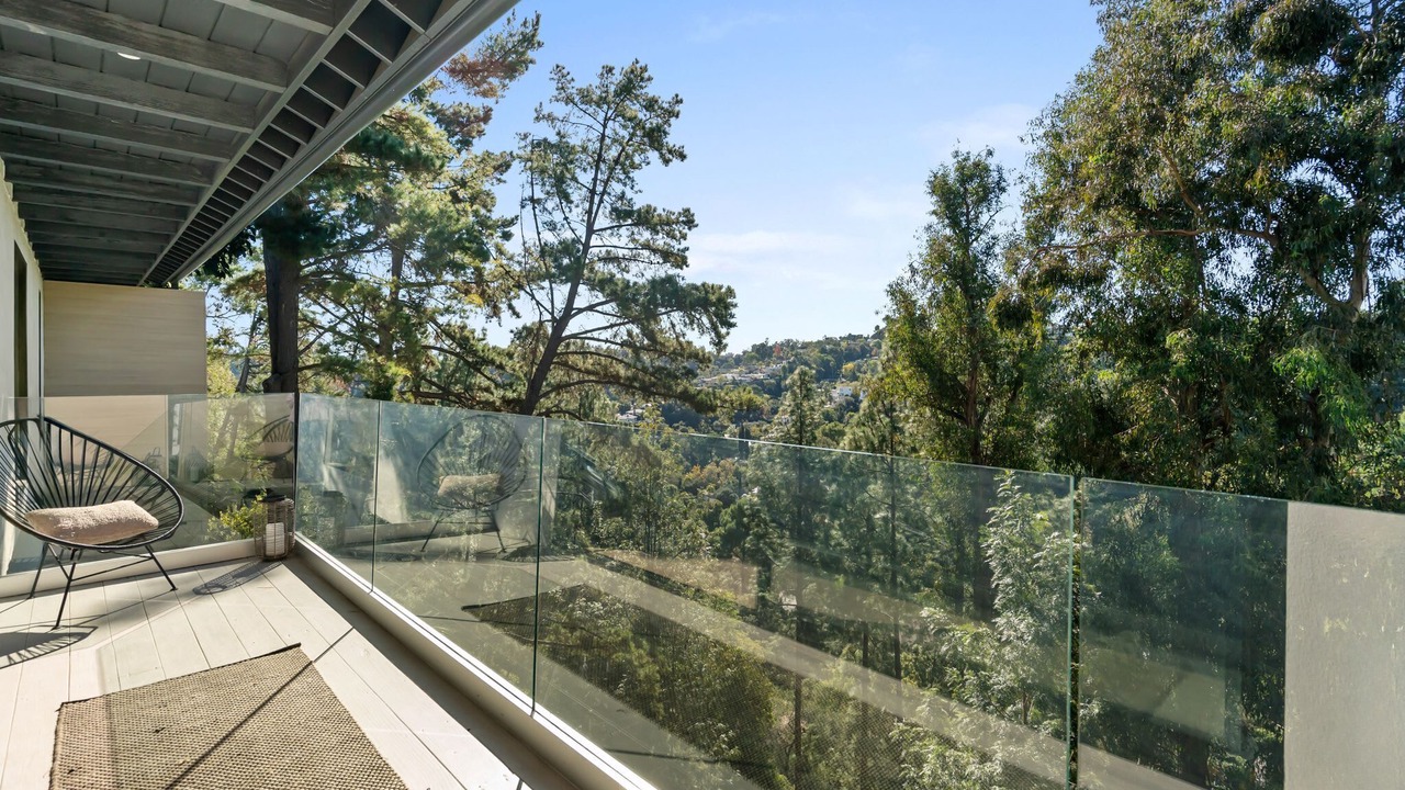 Photo of Bedroom in Hollywood Hills West