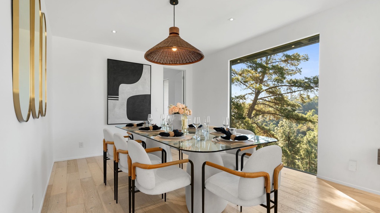 Photo of Bedroom in Hollywood Hills West