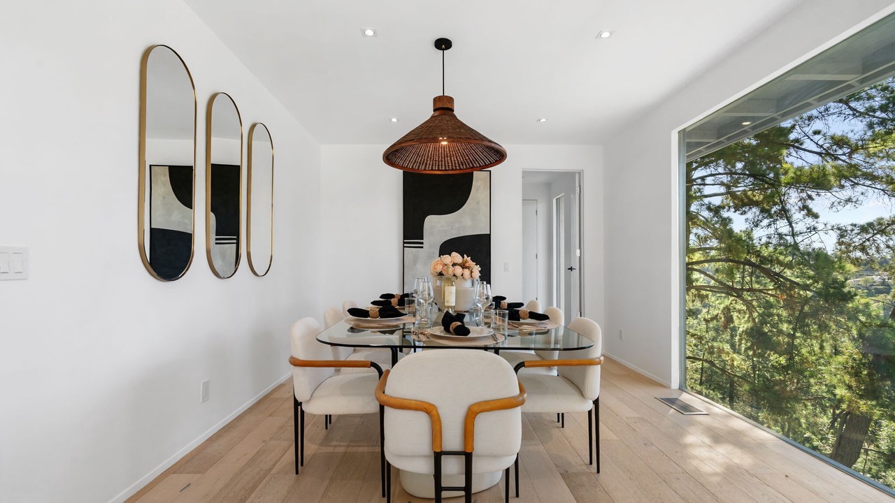Photo of Bedroom in Hollywood Hills West