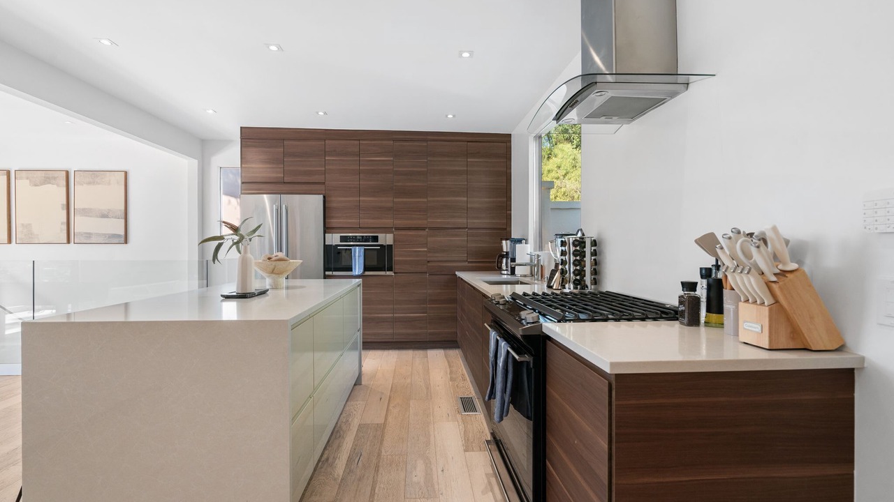 Photo of Bedroom in Hollywood Hills West