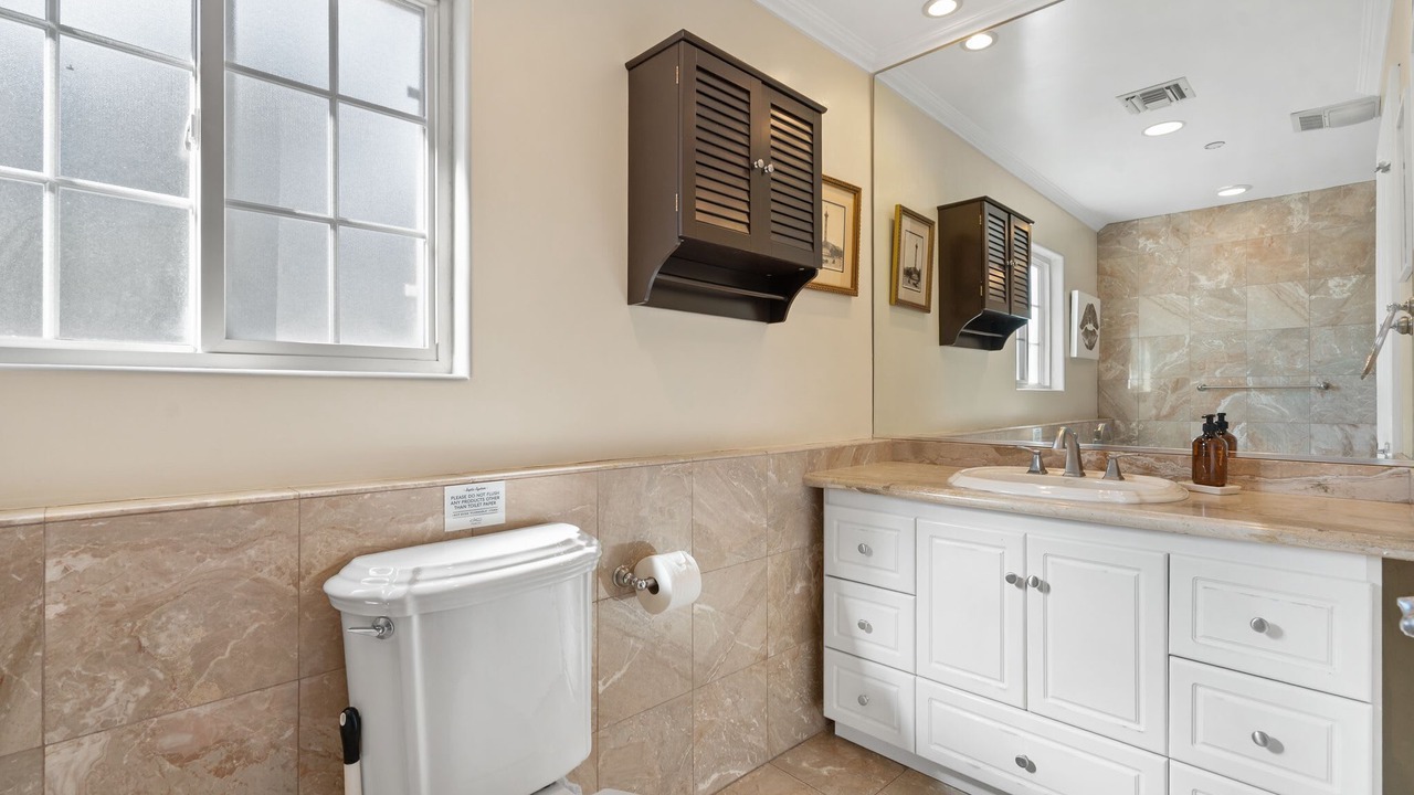 Photo of Bathroom in Burbank
