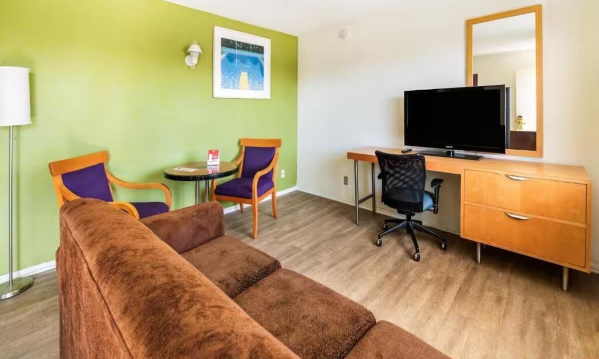 Photo of Livingroom in Ridgecrest