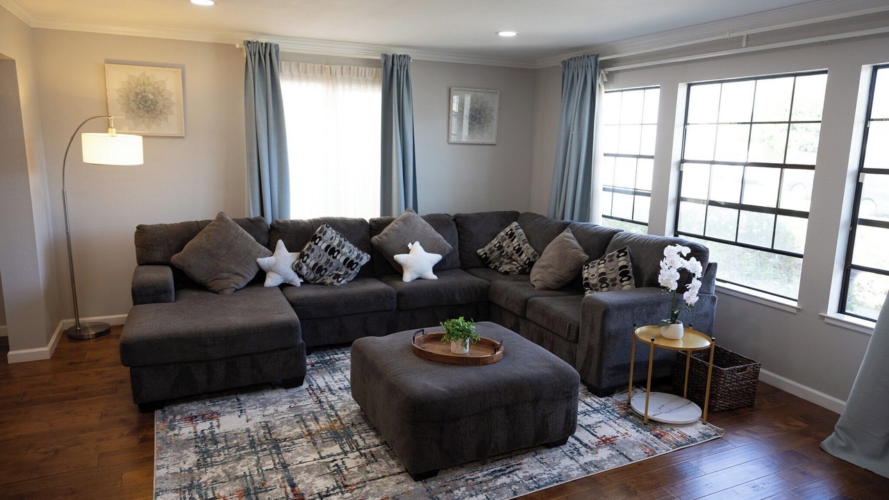 Photo of Livingroom in Castro Valley