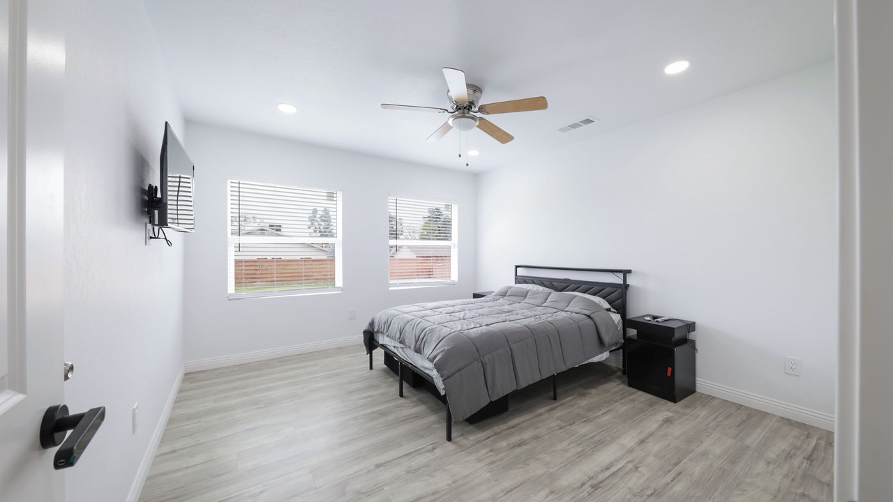 Photo of Bedroom in Bakersfield