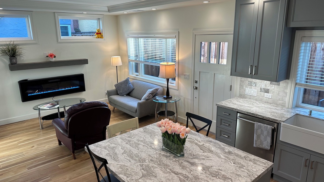 Photo of Livingroom in Burlingame