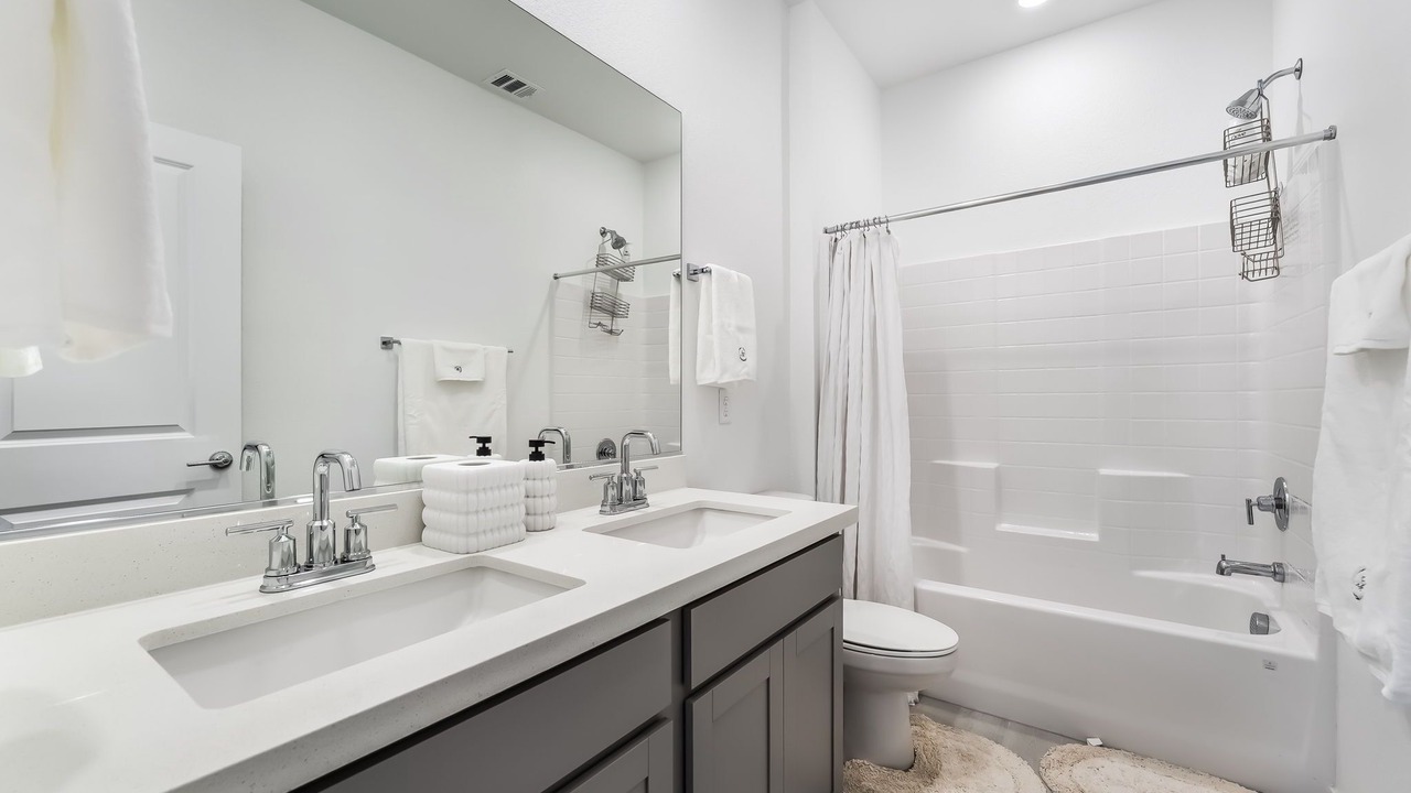 Photo of Bathroom in Lake Las Vegas