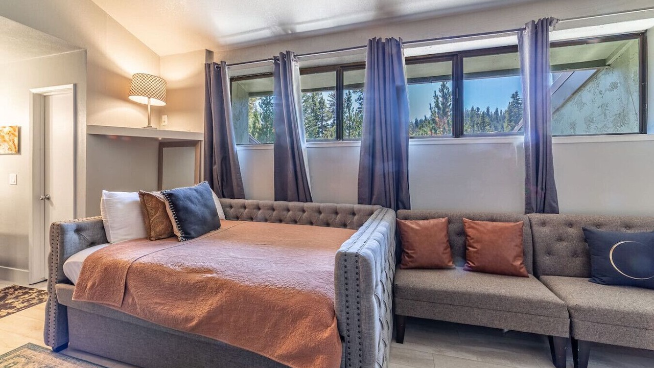 Photo of Bedroom in Mammoth Lakes
