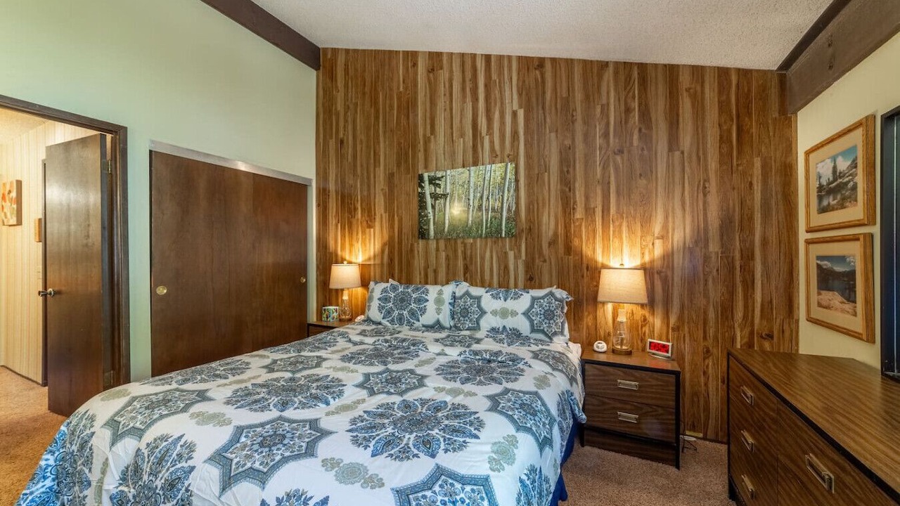 Photo of Bedroom in Mammoth Lakes