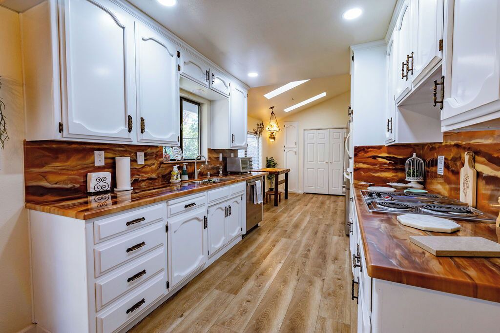 Photo of Kitchen in Yosemite Forks