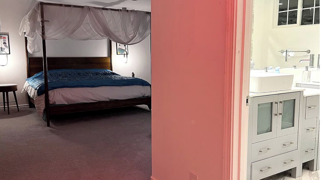 Photo of Bedroom in Woodland Hills