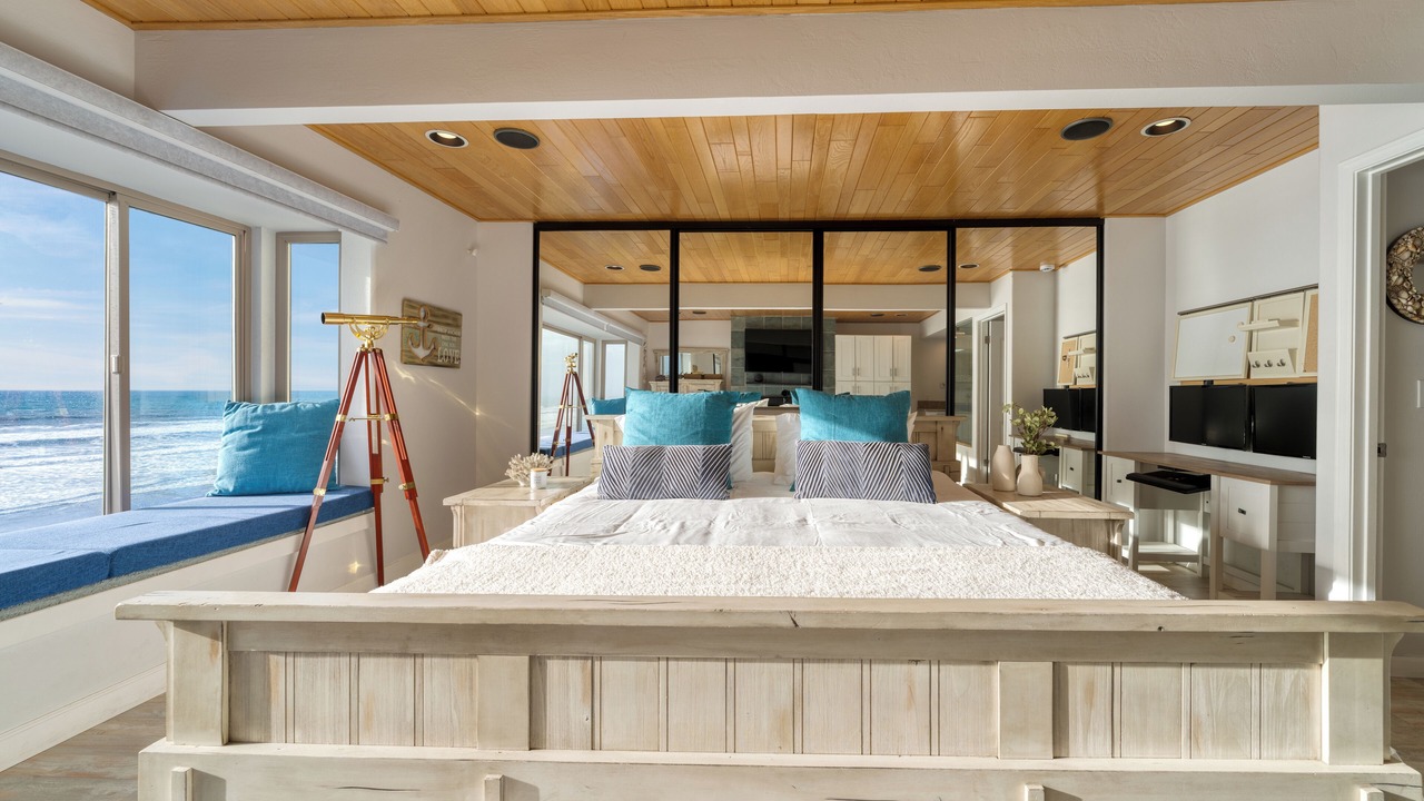 Photo of Bedroom in La Selva Beach