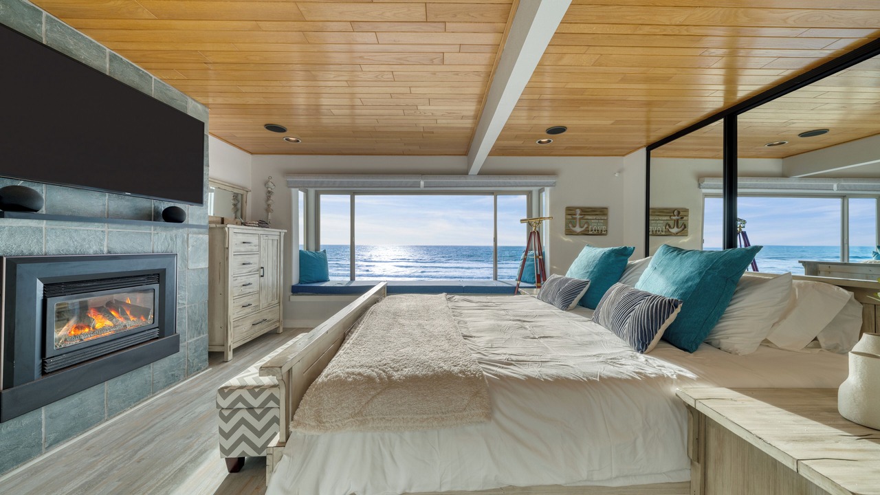 Photo of Bedroom in La Selva Beach