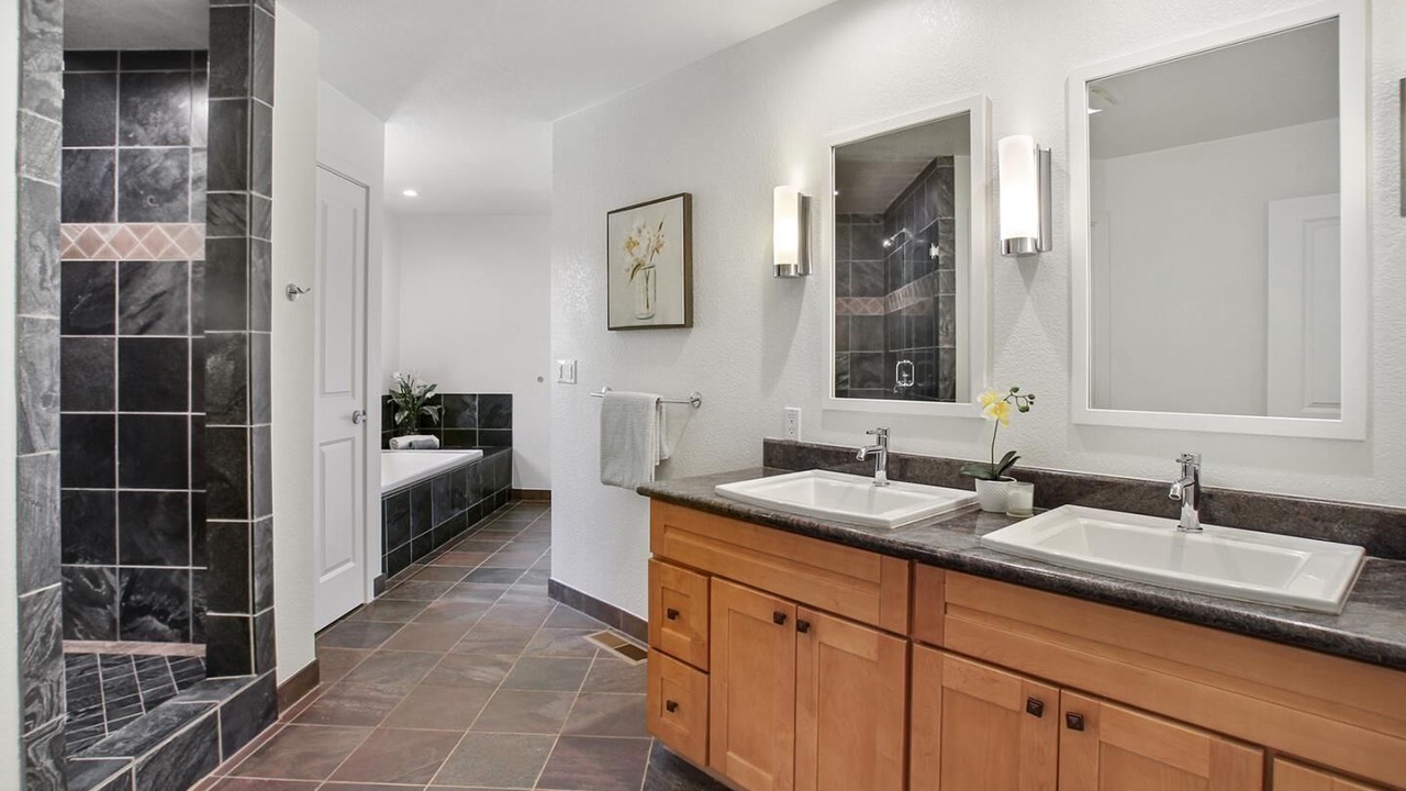 Photo of Bathroom in Central Portola Valley