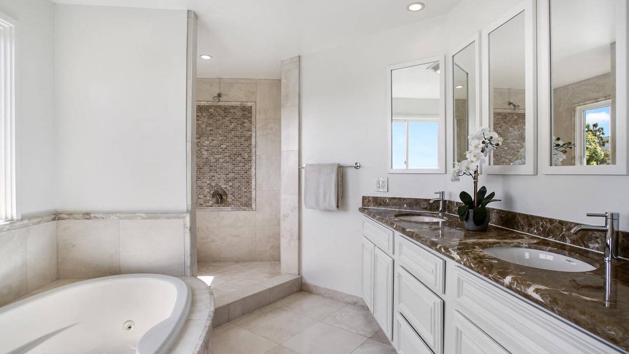 Photo of Bathroom in Central Portola Valley