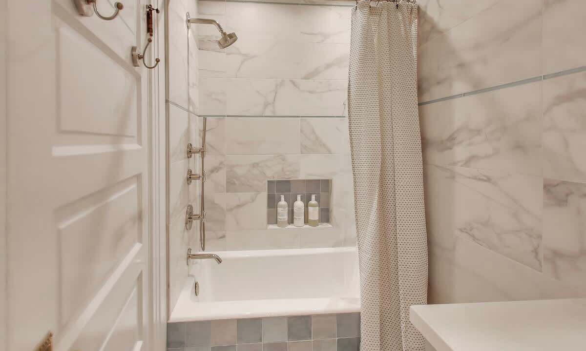 Photo of Bathroom in Lone Mountain