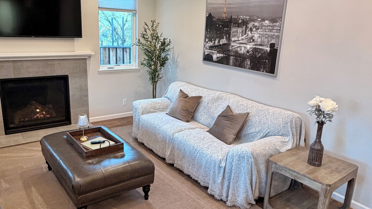 Photo of Livingroom in Danville