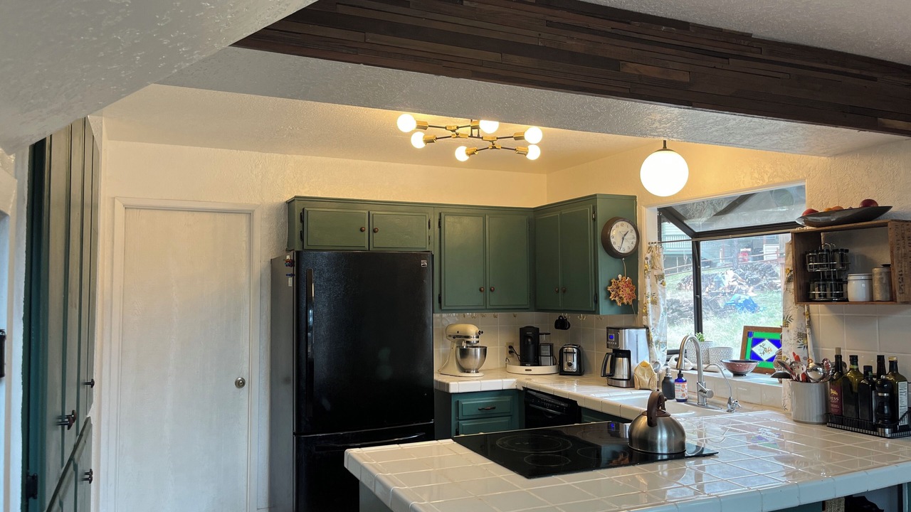 Photo of Kitchen in Frazier Park