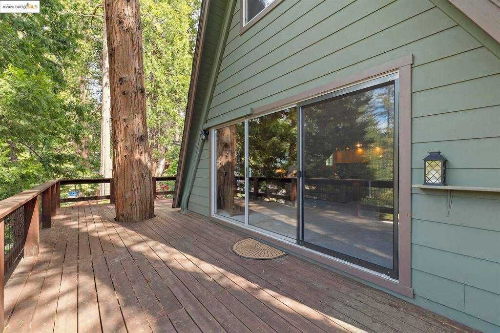 Photo of Patio Balcony in Mi-Wuk Village